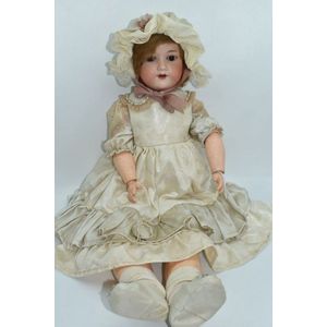 German Armand Marseille 390 7M.150.250 doll with porcelain face…