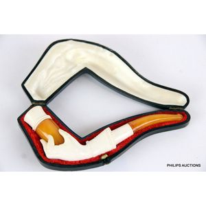 A delightful Meerschaum and amber Cheroot holder, second half…