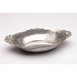 Christofle Art Nouveau plated bowl with floral motif, width 35.…
