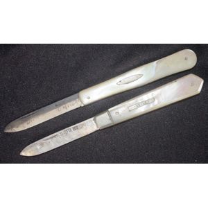 Two various George V sterling silver pocket knives each marked…