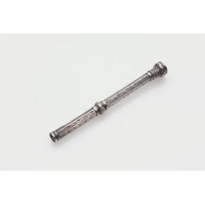 A seal top sterling silver telescopic pencil, 9.5 cm long