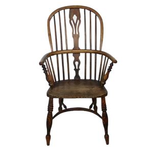 A George III Windsor elm and beech armchair, with shaped splat&hellip;