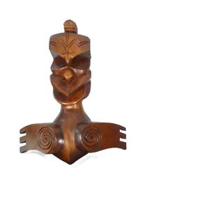 19th & 20th century Maori carvings and sculpture - price guide and