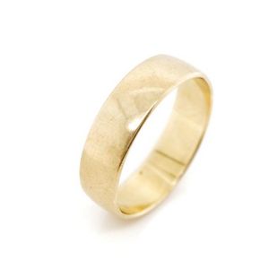 375 Yellow Gold Wedding Band, Size S-T, 5.8mm - Rings - Jewellery