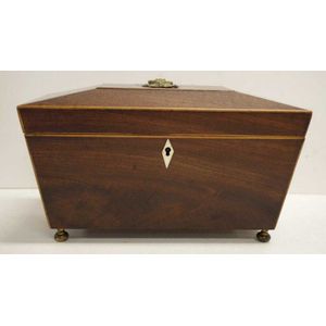 Regency mahogany 3 section tea caddy with boxwood inlay and…