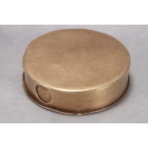 VINTAGE METAL PILL BOX WITH BLUE LID – TMD167207