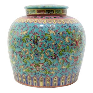 A Chinese export porcelain ginger jar and cover, Republic…
