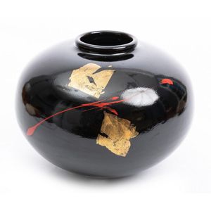 Greg Daly, vase with gold lustre, 20 cm high