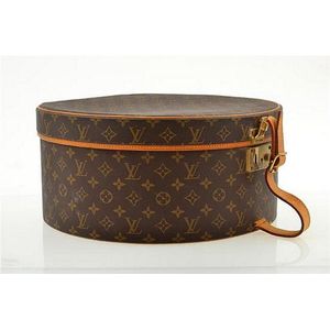 Pre-owned Louis Vuitton Monogram Hat Box In 褐色