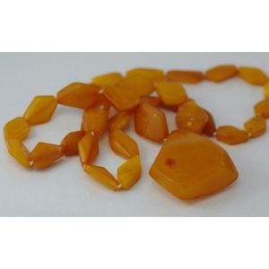 Butter Amber Vintage Necklace - Necklace/Chain - Jewellery