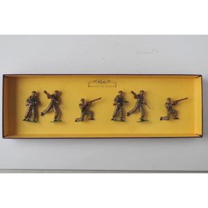 Britains Soldiers 8803 The British Infantry 8800 Series boxed…