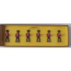 Britains Soldiers 8805 Irish Guards 8800 Series boxed (Unused),