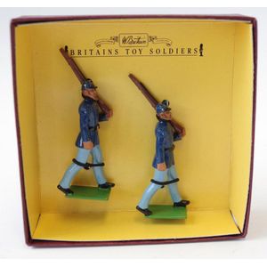 Britains Soldiers 8882 Infantry Marching 8800 Series boxed…