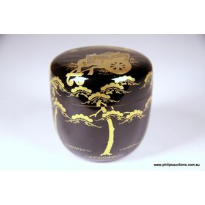 A fine signed Japanese lacquer tea caddy. Showa period,…