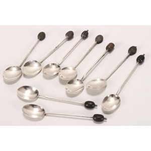Nine sterling silver coffee spoons, comprising mostly English…