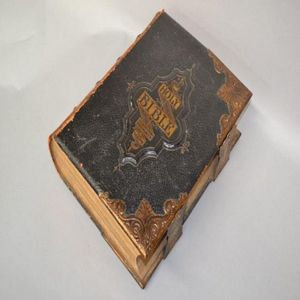 Vintage Leather Bible - Religious Objects - Precious Objects