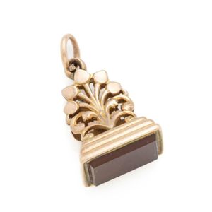 An antique 9ct gold agate seal fob, rectangular agate base size&hellip;