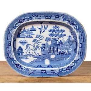 A large willow pattern blue and white transfer printed&hellip;