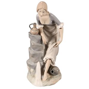 その他 NAO HANDCRAFTED PORCELAIN Made in SPAIN Amazon.com: Nao by Lladro 