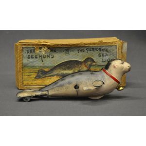 Circa 1910 Lehmann boxed sea lion. Showing almost no playwear.…
