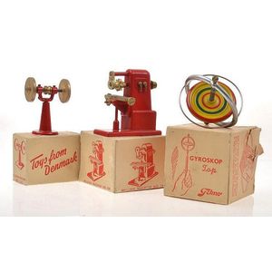 Three Tekno models, including Gyroskop; milling machine 709;…