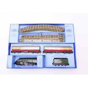 A Hornby Dublo EDP11 silver King boxed passenger train set…