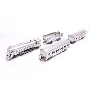 A Maurlyn Australian made Silver Chief clockwork train set…