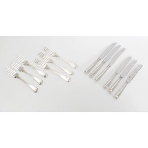 A collection of twelve Georgian sterling silver Fiddle and…