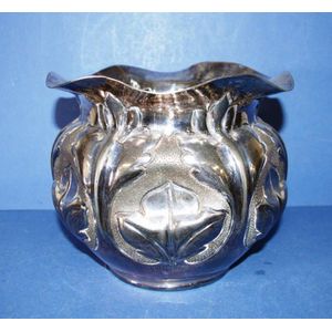 Vintage silver plated jardiniere, leaf decoration in relief,…