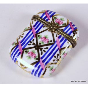 A hand decorated Continental porcelain card case, 20th century,…