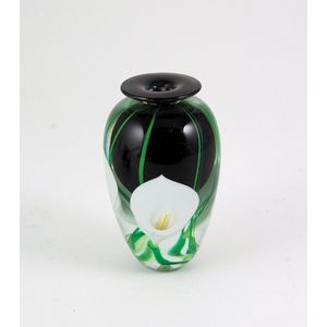 Peter Raos, Calla Lily vase, etched signature & dated 1988, 11.…