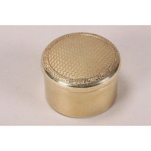 George V sterling silver trinket box and cover, hallmarked,…