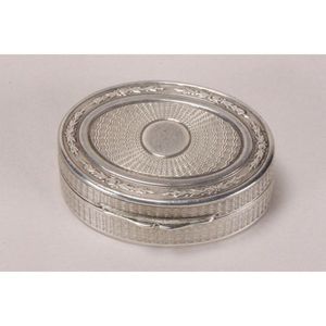 Wonderfulrench pill box and cover, of oval form, with central…