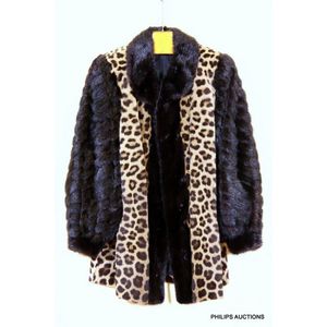 A full length jaguar fur coat together with matching hat, blackâ¦ - Furs - Costume & Dressing 