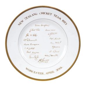 Richard Hadlee (New Zealand), cricket memorabilia - price guide and values