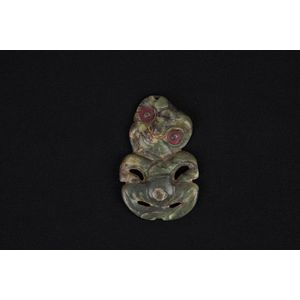 19th century or earlier pounamu hei tiki hour glass form…
