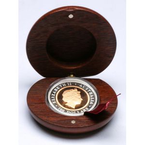 Perth mint Centenary, 1899-1999) $100 sovereign, 22K centre, 99.…