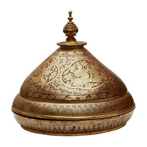 Burmese Lacquer Food Container with Gilt Quatrefoil Reserves - Zother ...