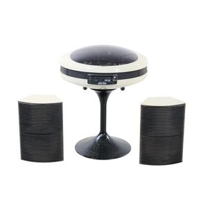 Weltron GEC2007 stereo system &, Speakers, on castors or…