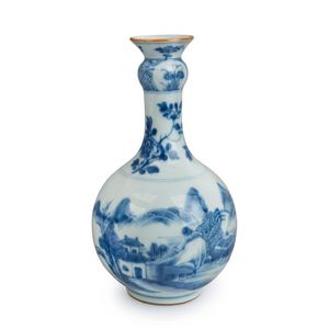 A Chinese blue and white porcelain transitional period bottle…