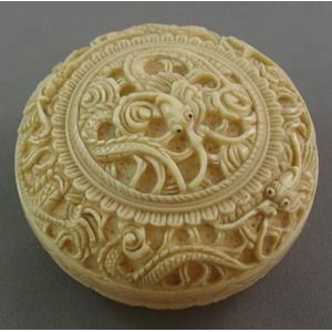 Early Chinese ivory trinket box, C,1900, with elaborate carved…