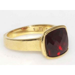Garnet Ring in 9ct Yellow Gold, Size 5/K - Rings - Jewellery