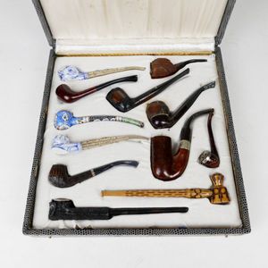 Vintage pipes, smoking - price guide and values