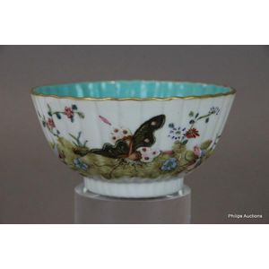 A famille rose 'Butterfly' fluted bowl, Xianfeng period…