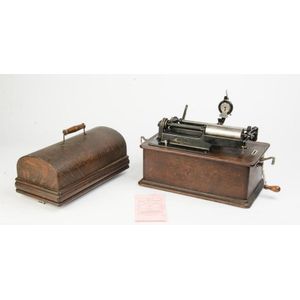 Edison home Phonograph cylinder record player with original…