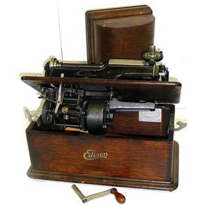 Edison Phonograph, home model. Complete with crank, lid and…