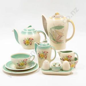 Susie Cooper (England) ceramics - price guide and values