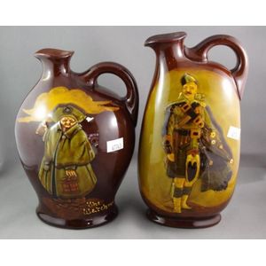 Royal Doulton Dewar's Whisky flasks, 'The Watchman', 18.5 cm…