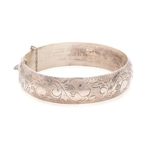 Antique sterling silver bangle - price guide and values