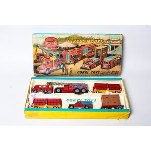 Corgi toys, boxed gift set 23, circus models, Chipperfields…